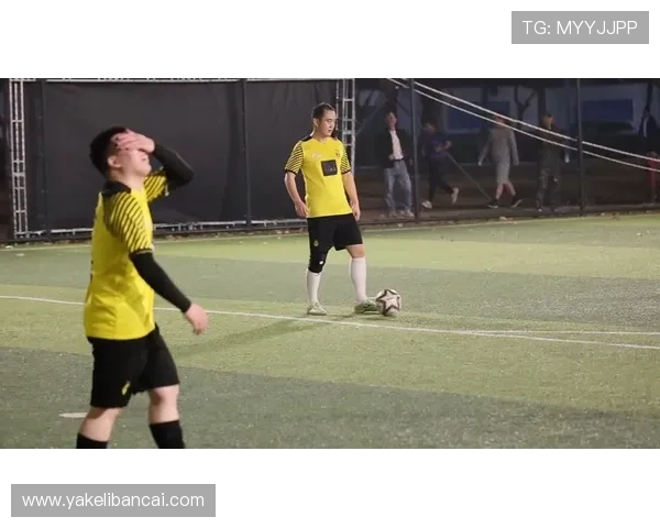 九号足球明星精彩瞬间及其动人图片展示